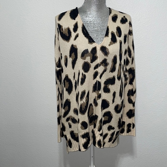 By Together Sweater Oversized Small Animal Print Neutral‎ - Picture 1 of 3